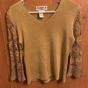 Woman’s Medium Gold Sparkle Sweater